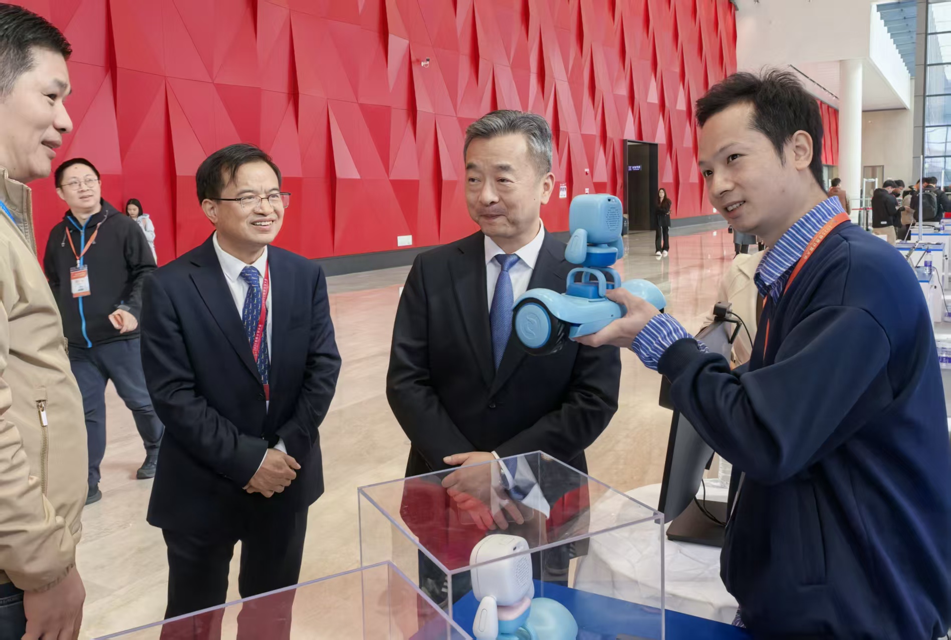 绣美湖南之计算万物,智算未来!2025世界计算大会描绘数字产业新蓝图